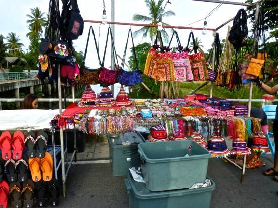 Nachtmarkt van Lamai